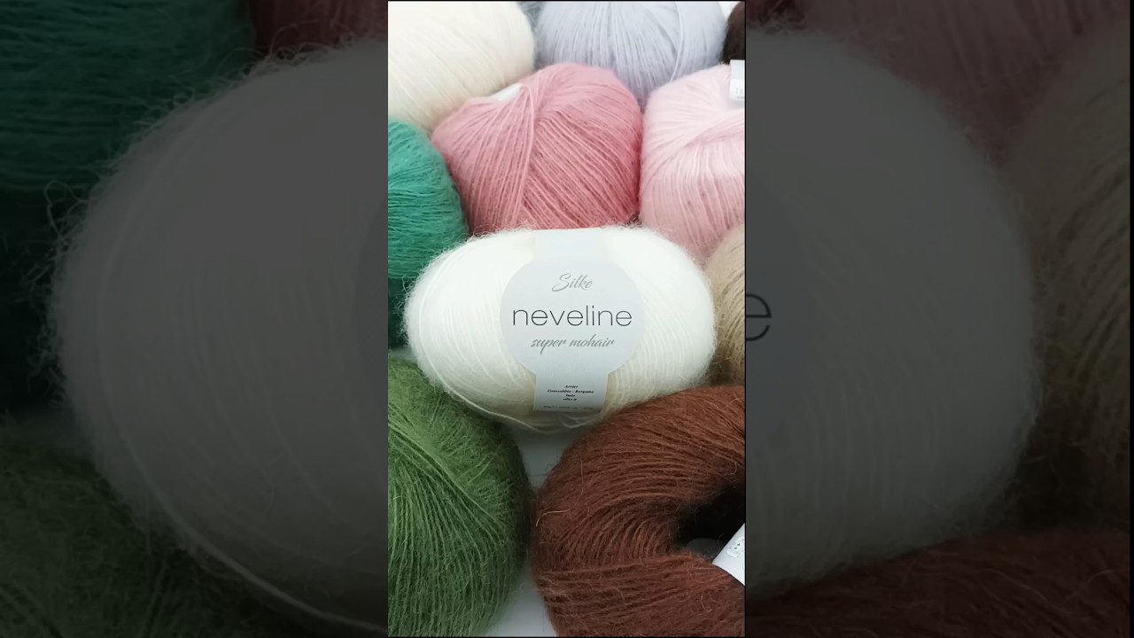 Neveline @SilkebyArvier #yarntube #yarn #mohair #fluffy #knitting #knit #knittersoftheworld