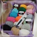Dovanų rinkinys: 18 vnt. YarnArt Jeans ir KnitPro vąšelis!