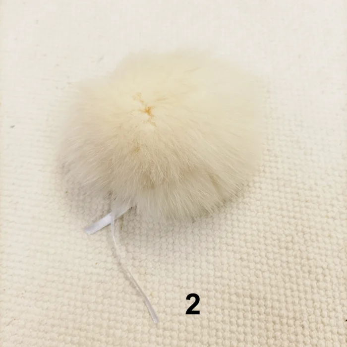 Natūralūs kailiniai bumbulai 4 - 12 cm - Image 3